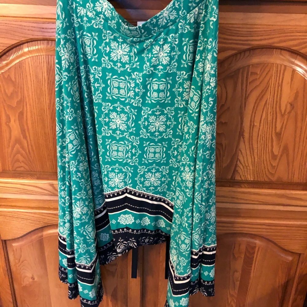 Land Bryant Handkerchief hem skirt